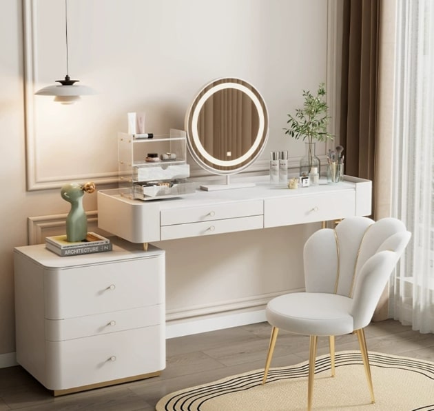 vanity table for beauty